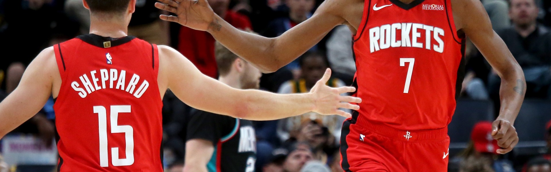 开云官网-NBA彩经：马刺大胜勇士 火箭击退雄鹿 爵士不敌掘金 绿军灭热火