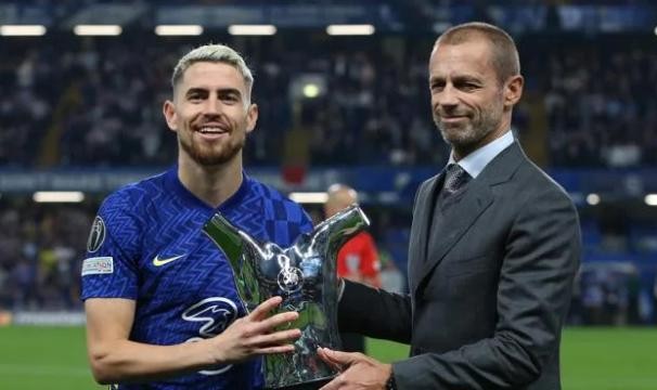 kaiyun-梁熙明：关键点球3连失，欧洲足球先生成了天大笑话